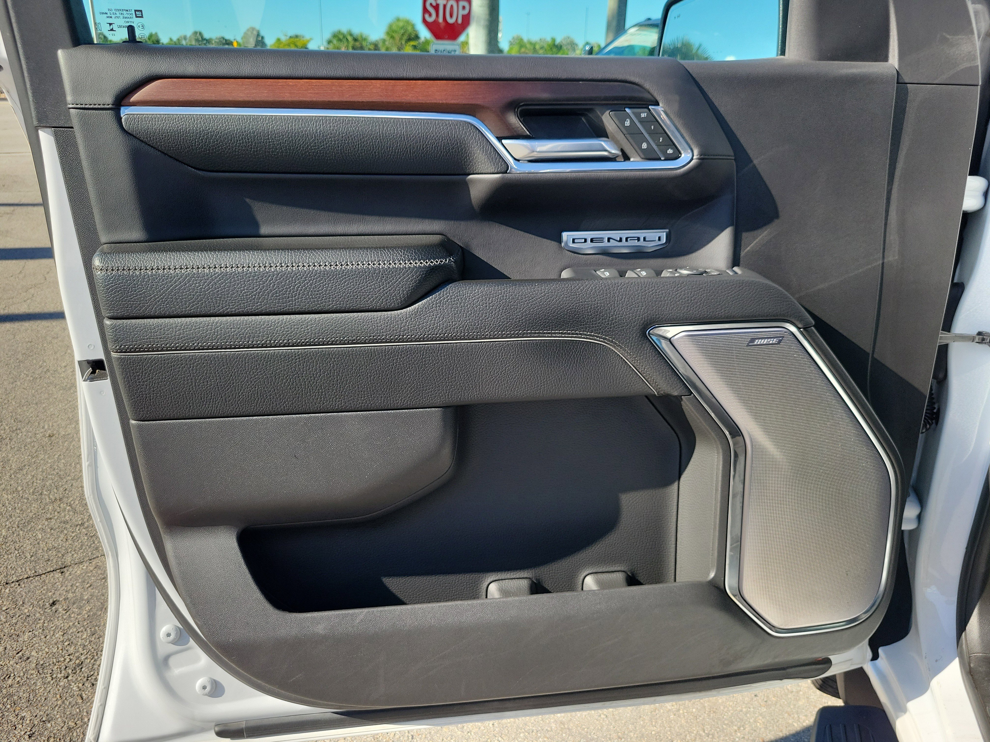 Used 2024 GMC Sierra 1500 Denali w/ Technology Package image 24