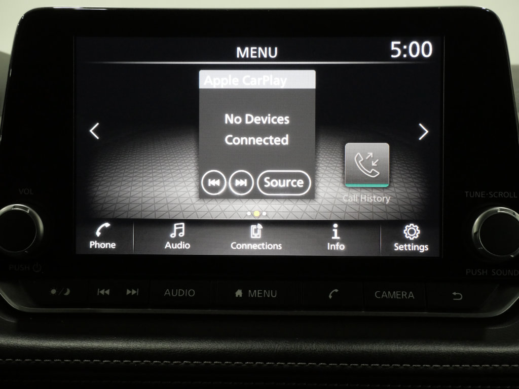 Used 2024 Nissan Rogue S FWD image 17