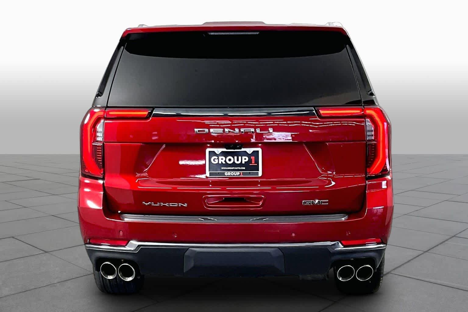 Used 2025 GMC Yukon XL Denali Ultimate w/ LPO, Floor Liner Package AWD/4WD image 5