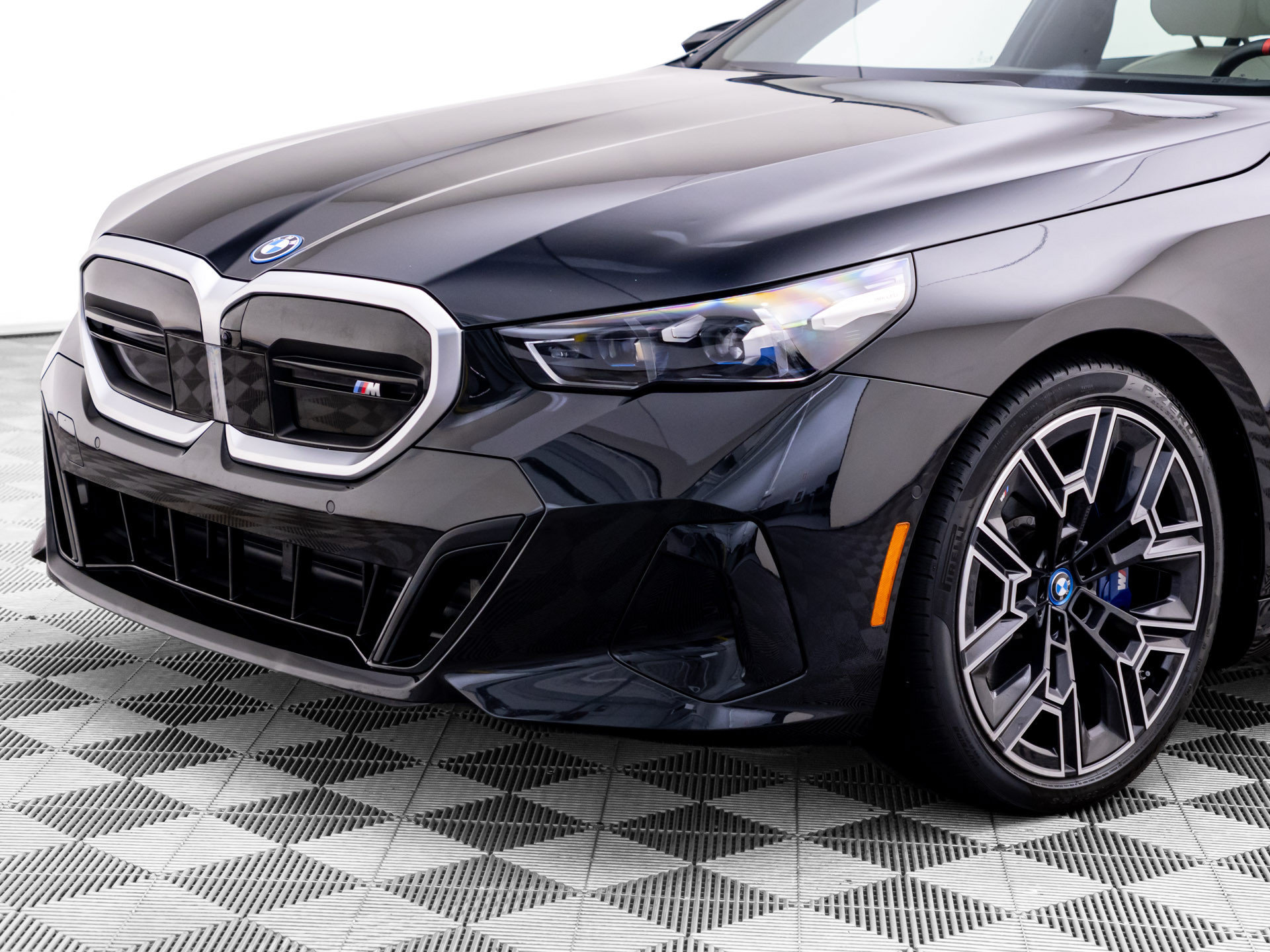 Certified 2024 BMW i5 M60 w/ Premium Package AWD/4WD image 37