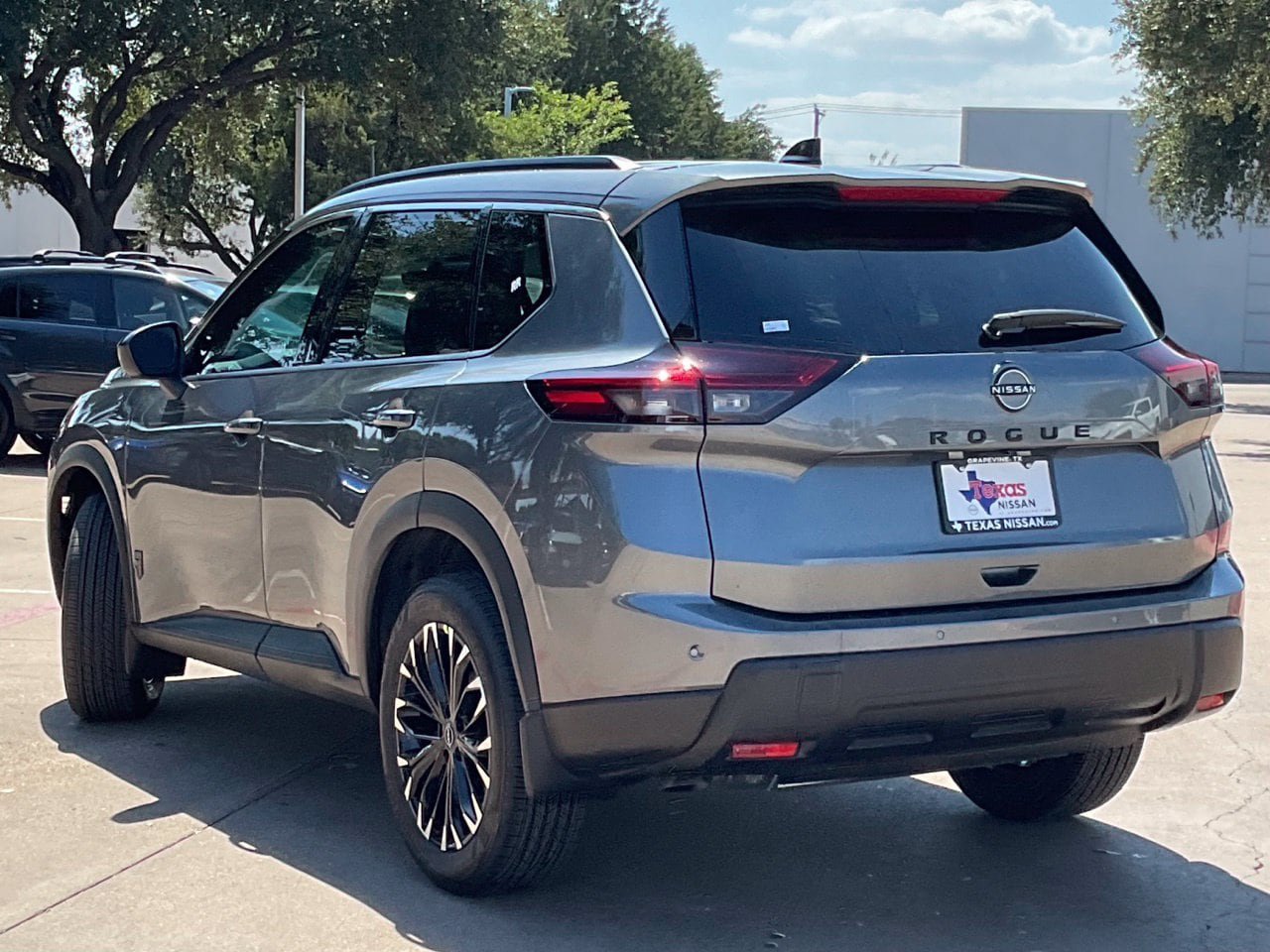 New 2026 Nissan Rogue Dark Armor FWD image 6