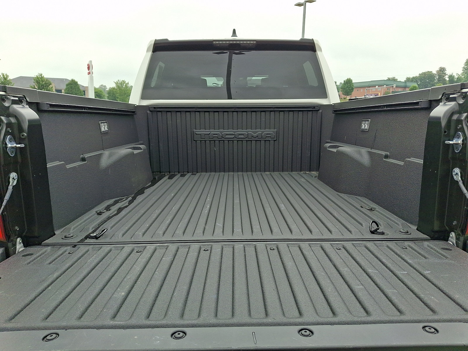 Certified 2026 Toyota Tacoma SR RWD image 29