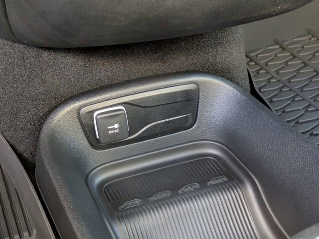 New 2026 Chrysler Pacifica Select image 32