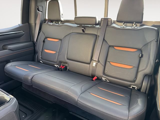Used 2024 GMC Sierra 1500 AT4 w/ Technology Package AWD/4WD image 13