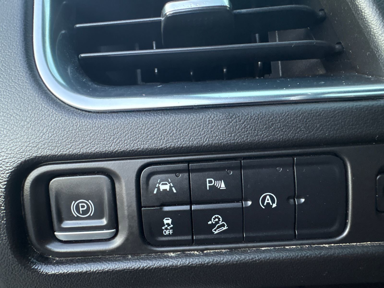 Used 2023 Chevrolet Tahoe Z71 AWD/4WD image 17