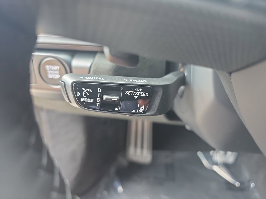 Certified 2025 Porsche 911 Carrera 4 GTS AWD/4WD image 34