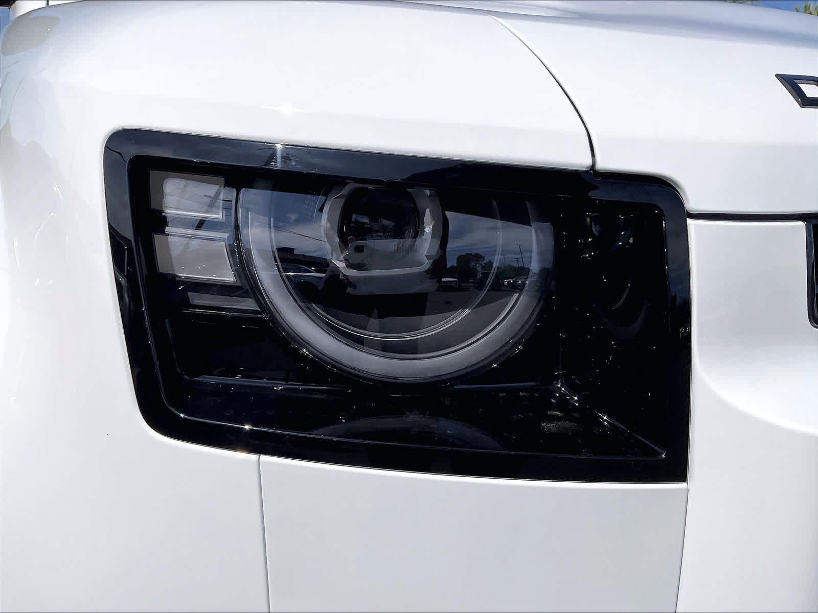 New 2026 Land Rover Defender 110 S AWD/4WD image 33