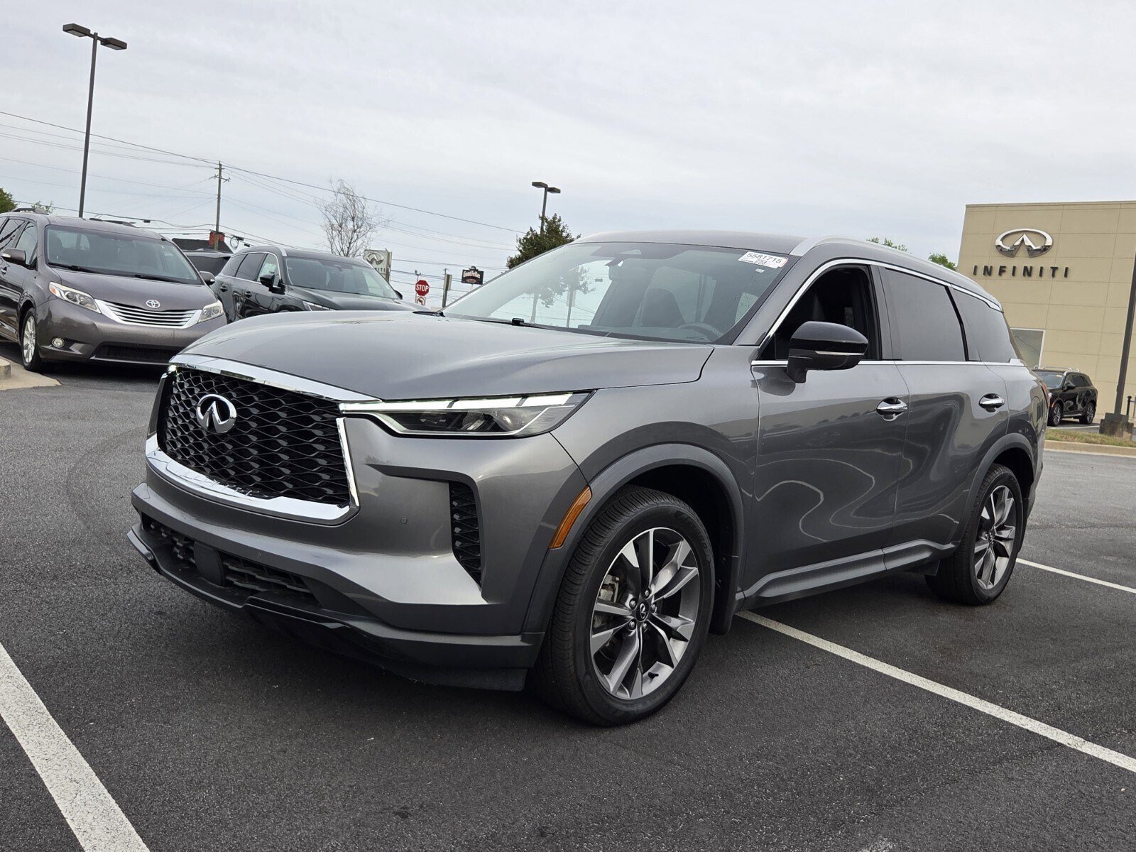 Used 2023 INFINITI QX60 Luxe w/ Cargo Package