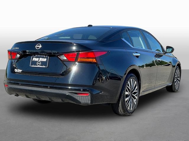 Used 2025 Nissan Altima 2.5 SV FWD image 7