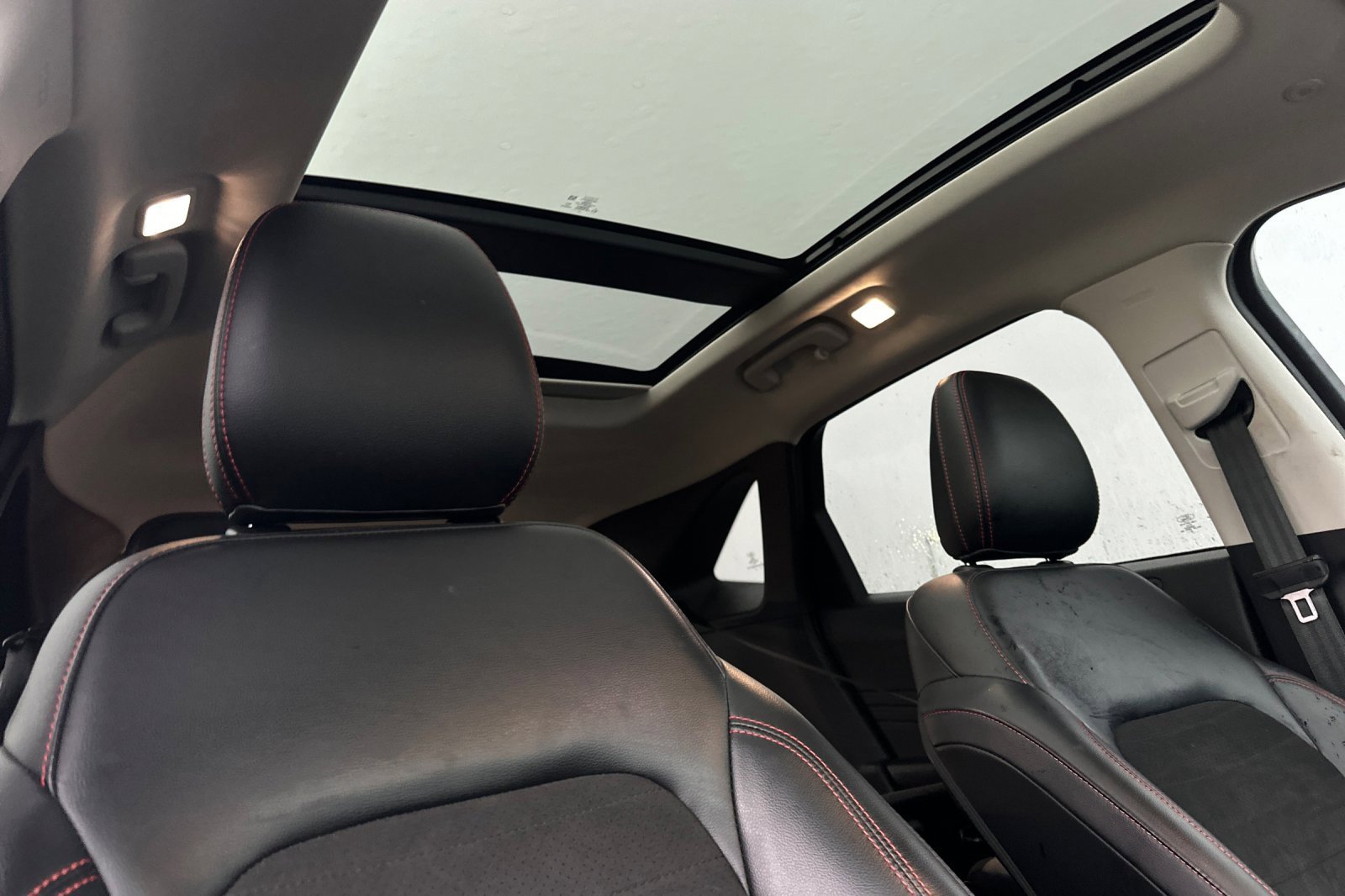 Used 2022 Ford Escape SEL w/ SEL Stealth AWD Package image 15