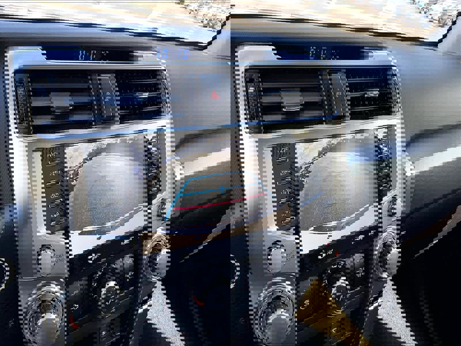 Used 2024 Toyota 4Runner SR5 Premium AWD/4WD image 32