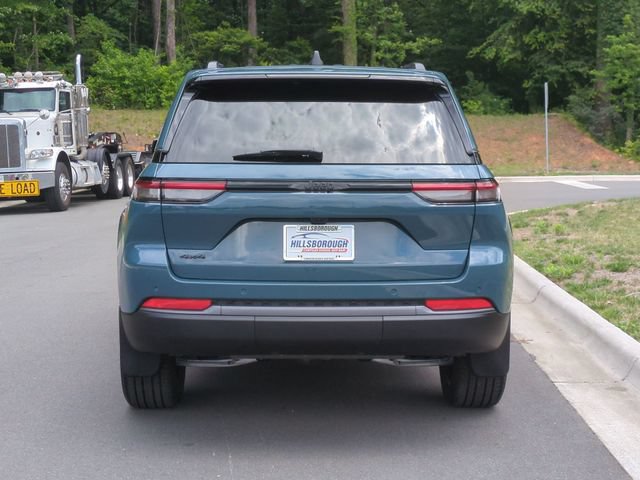 New 2026 Jeep Grand Cherokee Limited w/ Limited Altitude Package AWD/4WD image 12