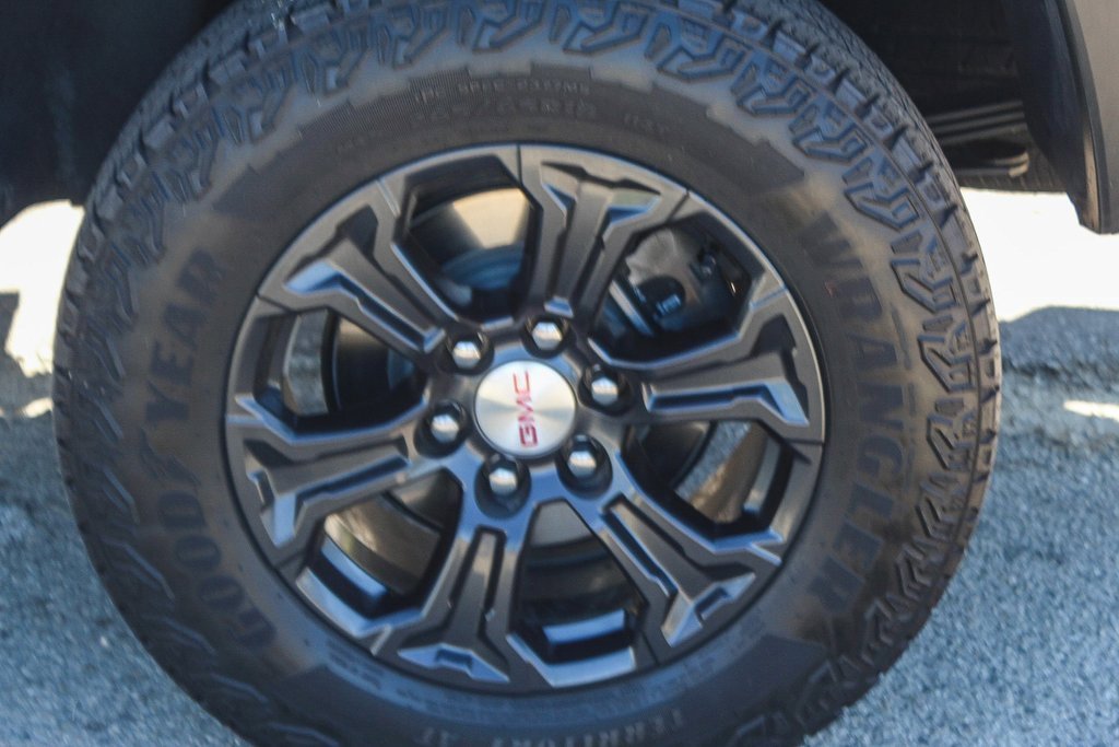 Used 2023 GMC Canyon Elevation w/ Elevation Premium Package image 11