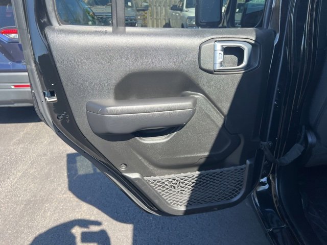 Used 2023 Jeep Wrangler Sport S image 22