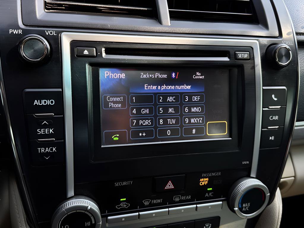 Used 2013 Toyota Camry LE FWD image 9