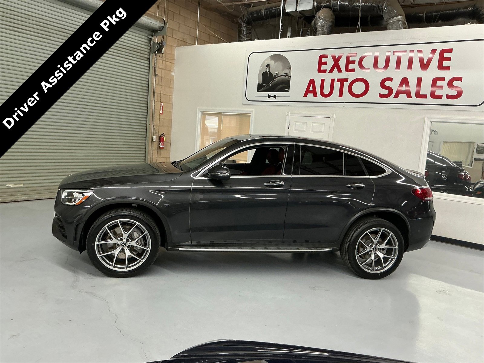 Used 2020 Mercedes-Benz GLC 300 4MATIC Coupe image 9