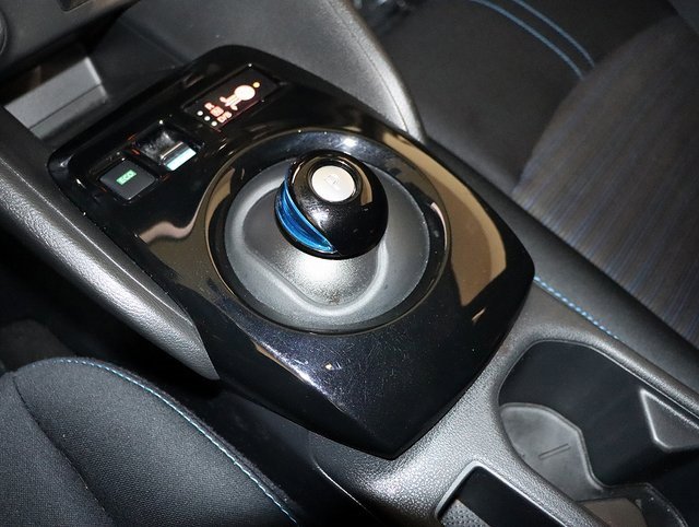 Used 2019 Nissan Leaf SV image 21