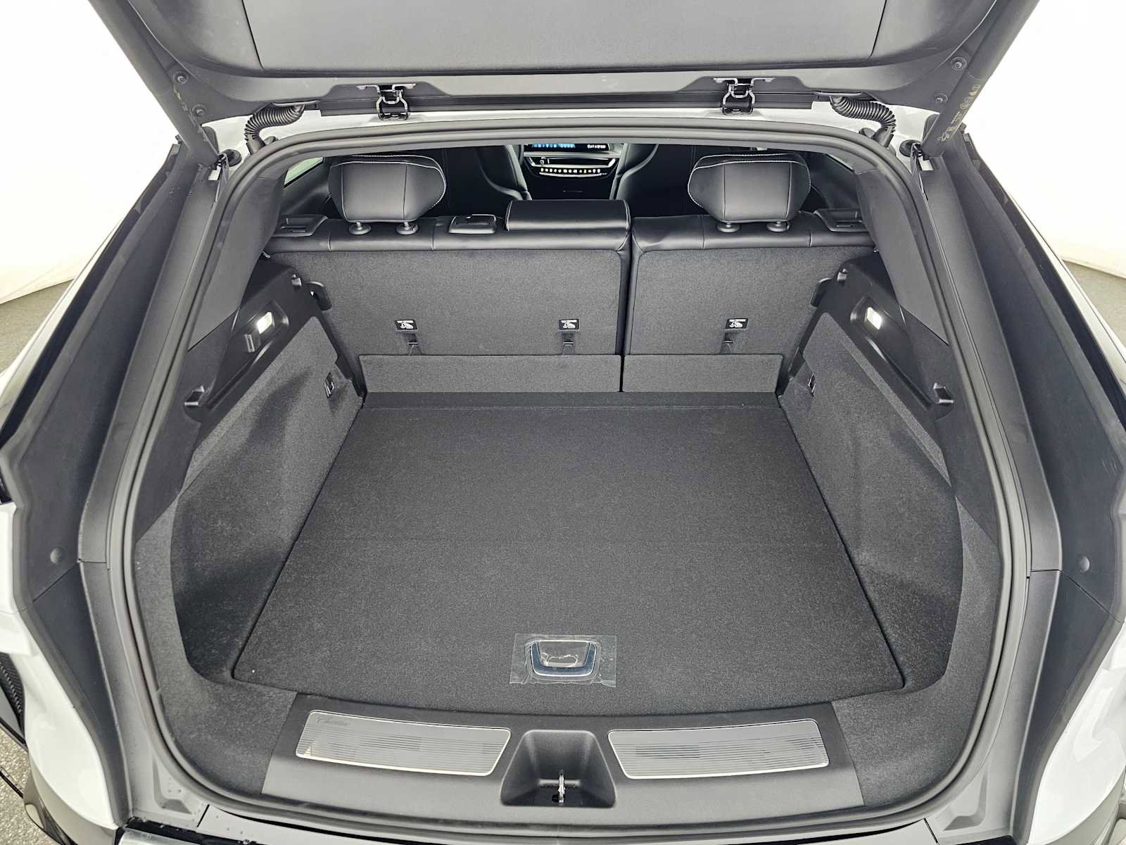 New 2026 Cadillac Lyriq Luxury image 14