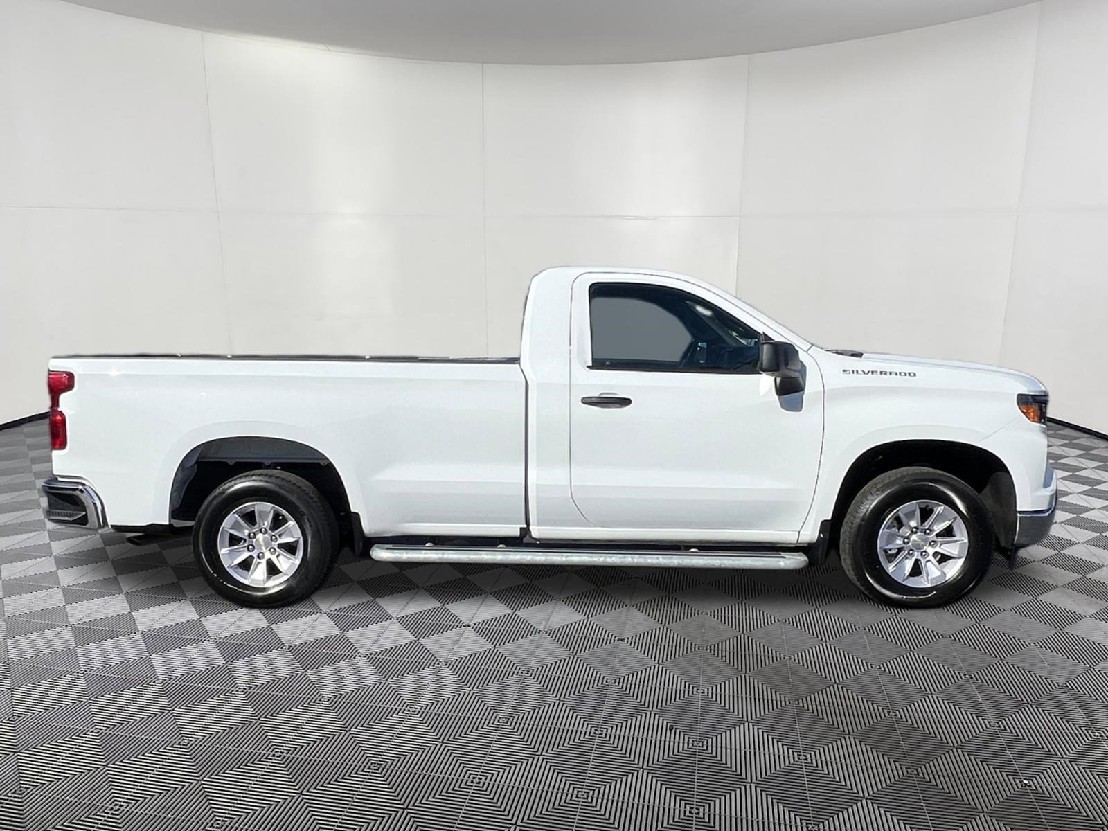 Used 2025 Chevrolet Silverado 1500 W/T RWD image 7