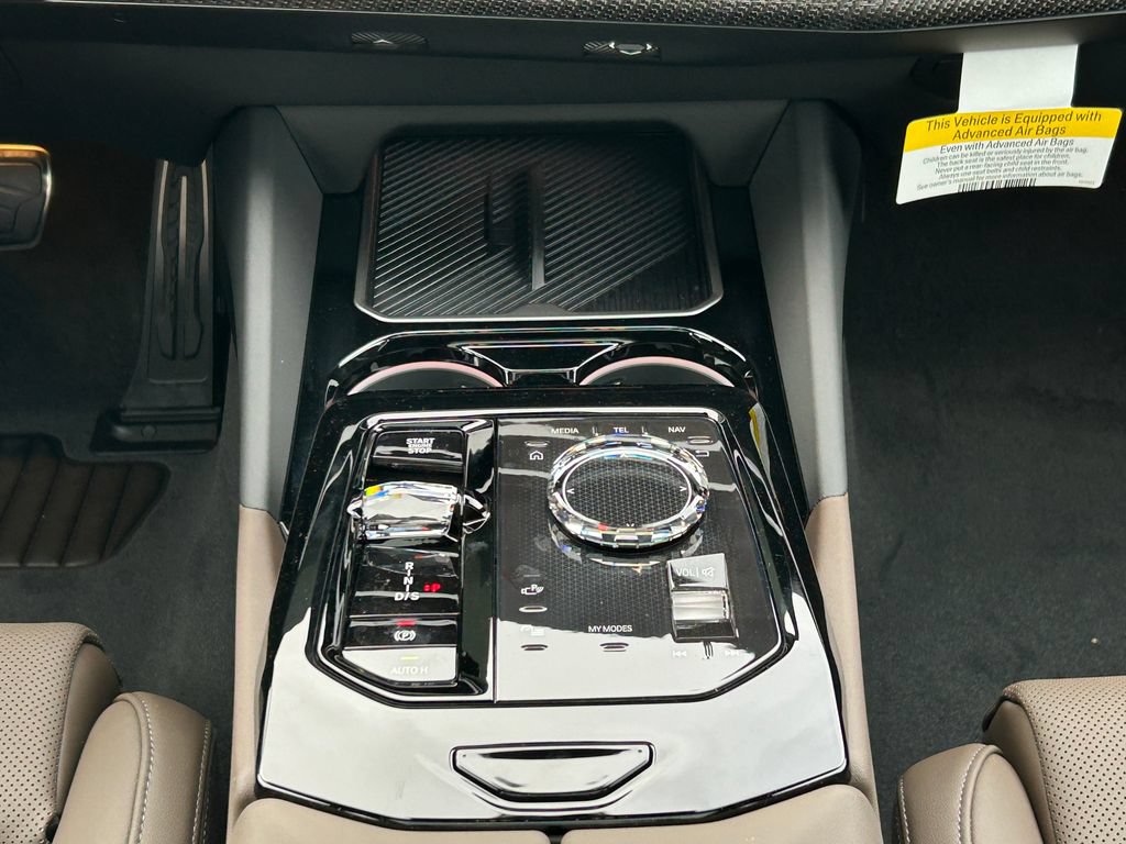New 2027 BMW 550e xDrive w/ Executive Package AWD/4WD image 27
