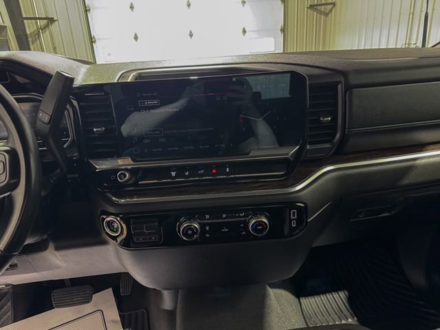 Used 2024 GMC Sierra 2500 SLE image 15