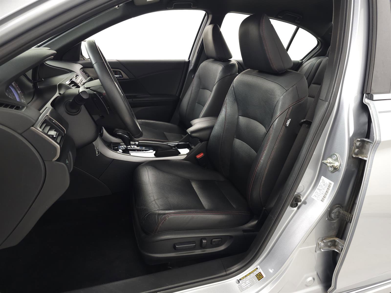 Used 2017 Honda Accord Sport Special Edition image 12