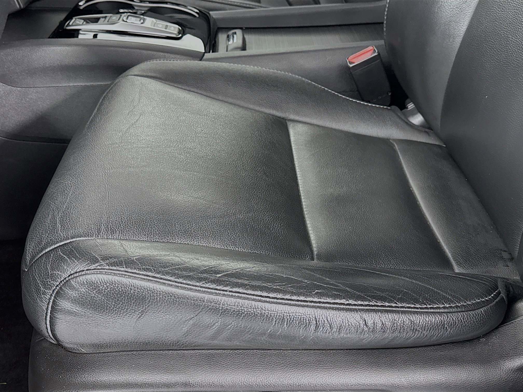 Certified 2020 Honda Pilot Touring image 19