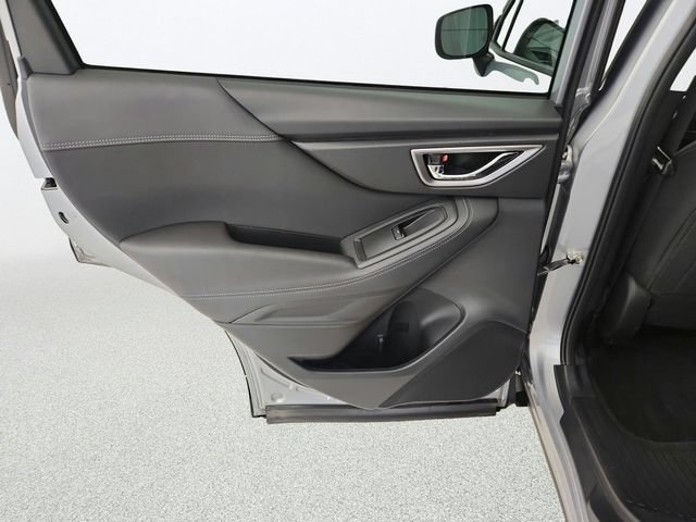 Used 2023 Subaru Forester Premium AWD/4WD image 24