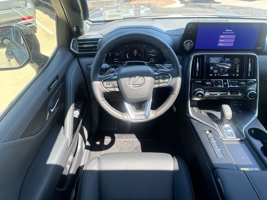 New 2026 Lexus LX 700h Luxury AWD/4WD image 11