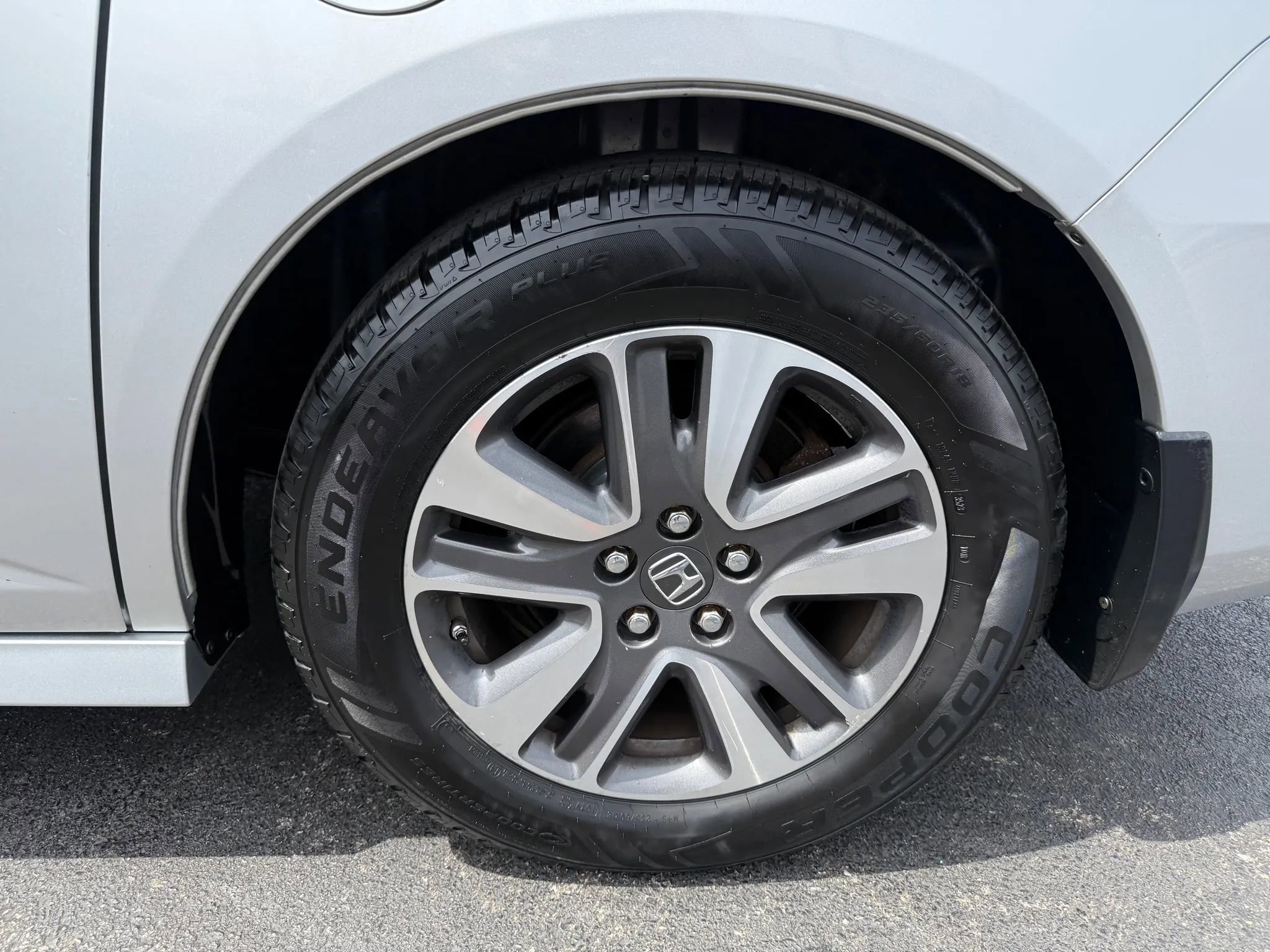 Used 2015 Honda Odyssey Touring Elite image 55