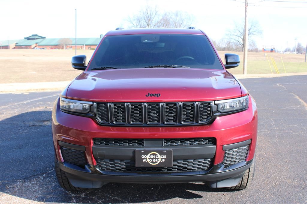Used 2023 Jeep Grand Cherokee L Laredo image 3