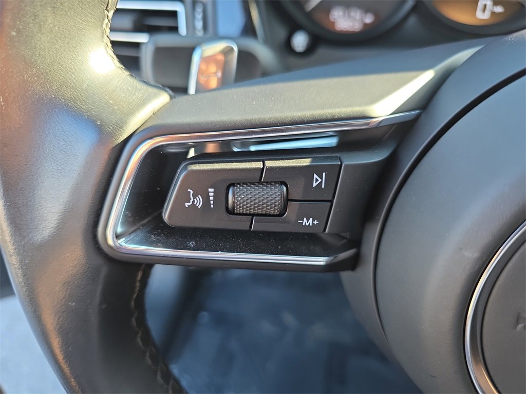 Certified 2024 Porsche Macan image 35