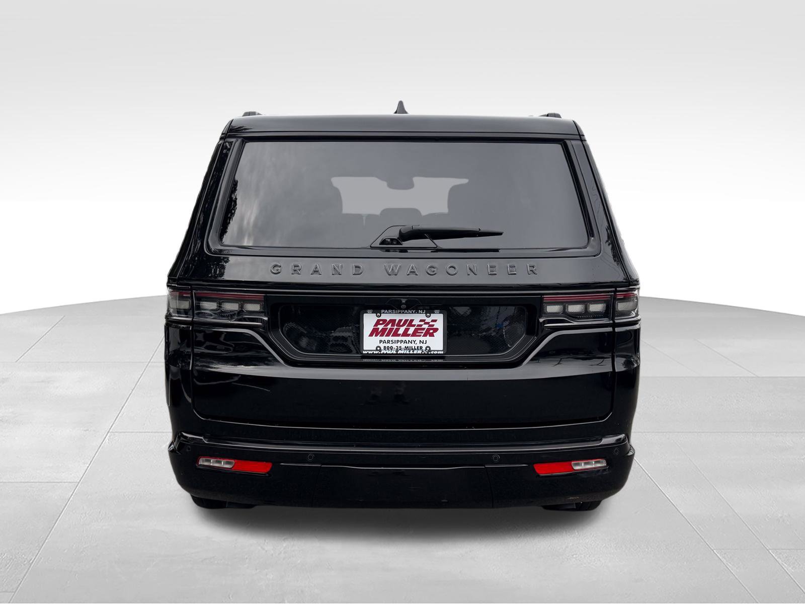 Used 2024 Jeep Grand Wagoneer Series II Obsidian w/ Quick Order Packagew 28T AWD/4WD image 7