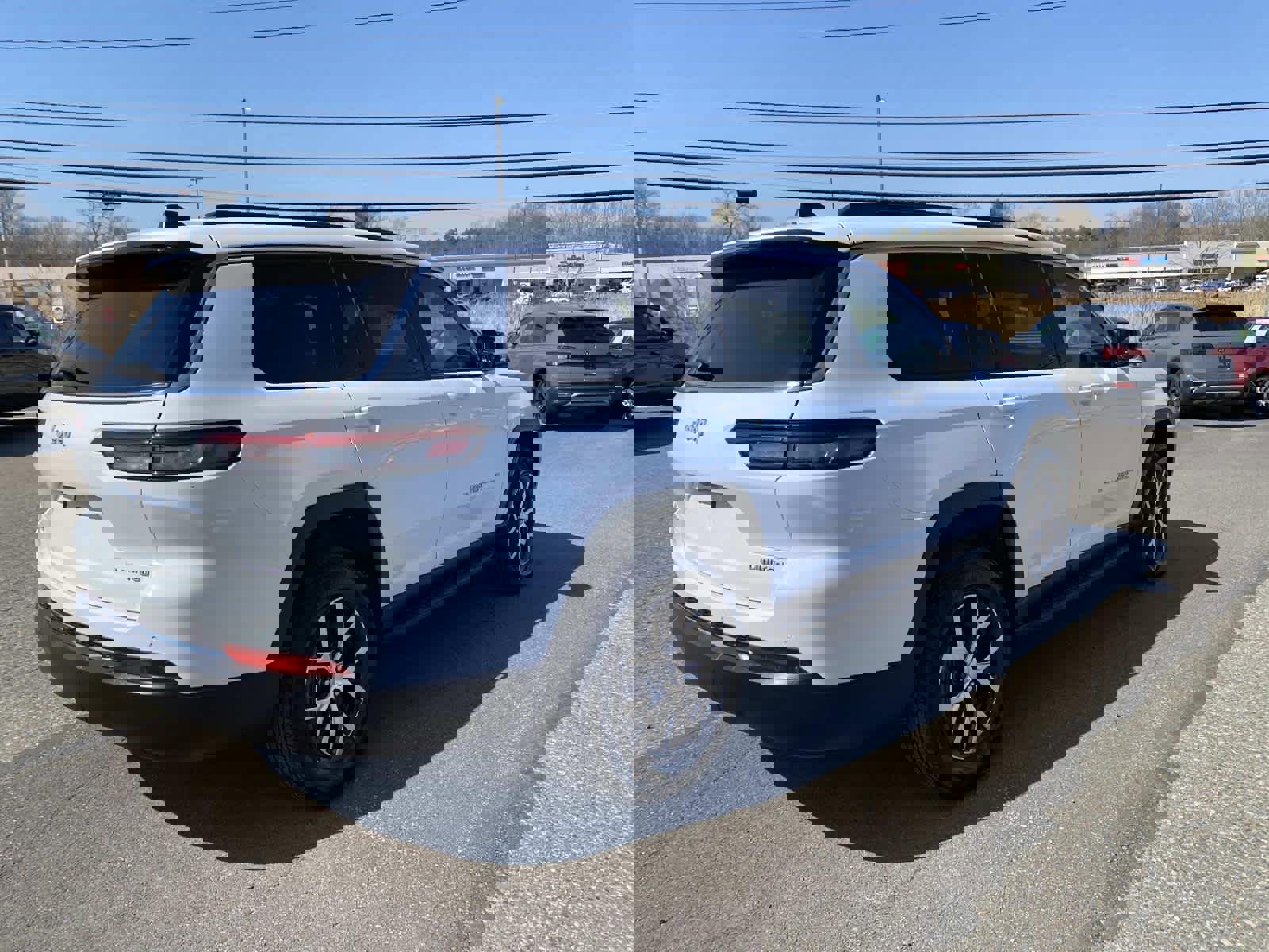 Used 2025 Jeep Grand Cherokee L Limited w/ Trailer Tow Package image 3