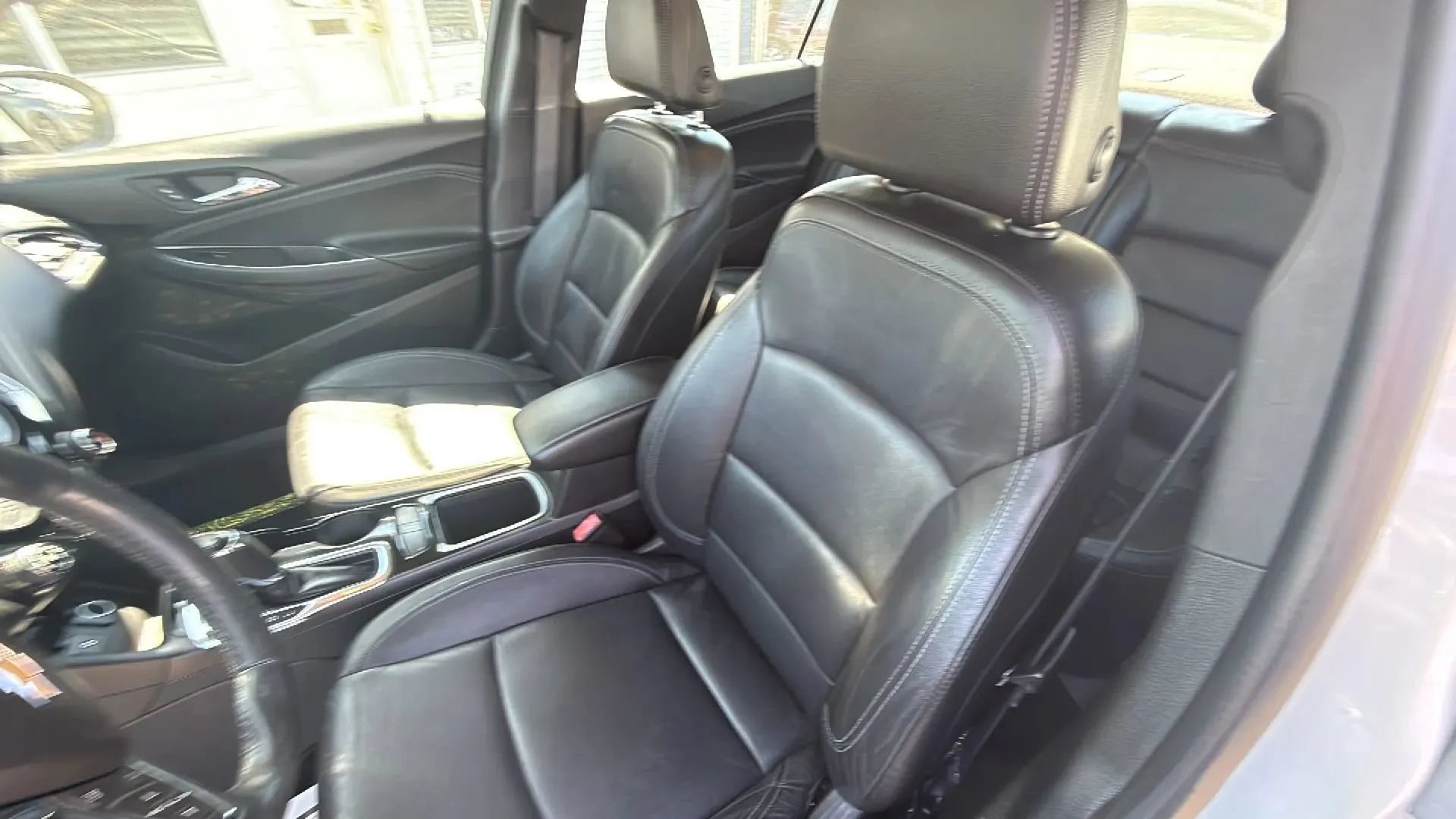 Used 2017 Chevrolet Cruze Premier FWD image 16