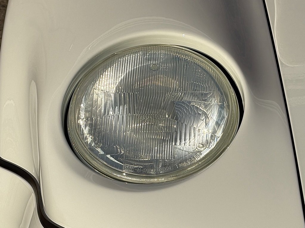 Used 1994 Porsche 911 Turbo image 12