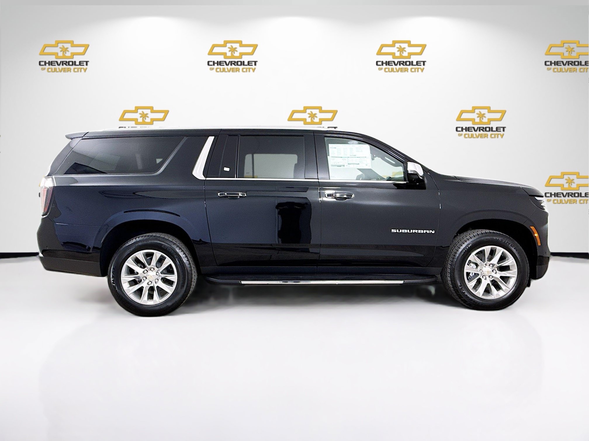 New 2026 Chevrolet Suburban Premier RWD image 9