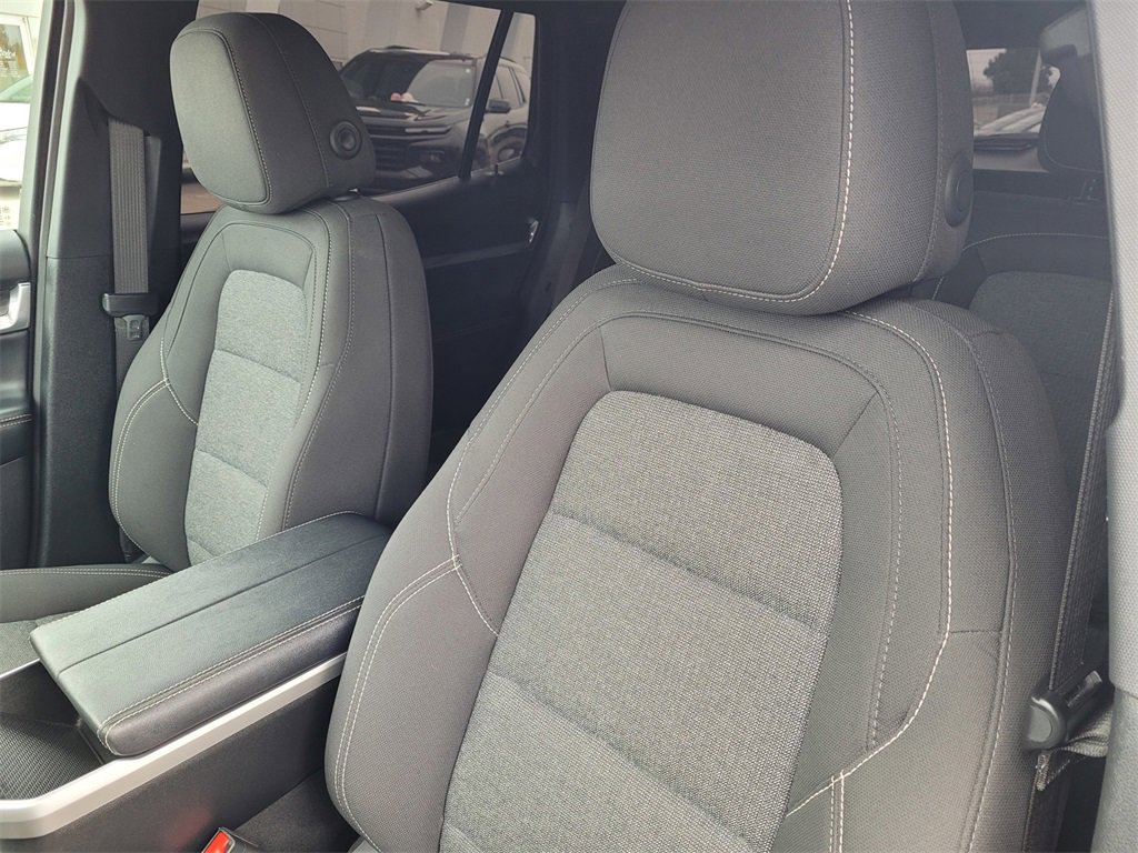 Used 2025 GMC Terrain Elevation image 12