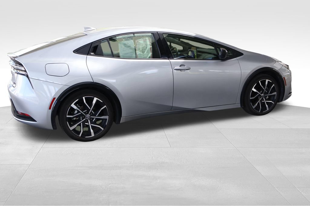 Certified 2024 Toyota Prius Prime FWD image 15