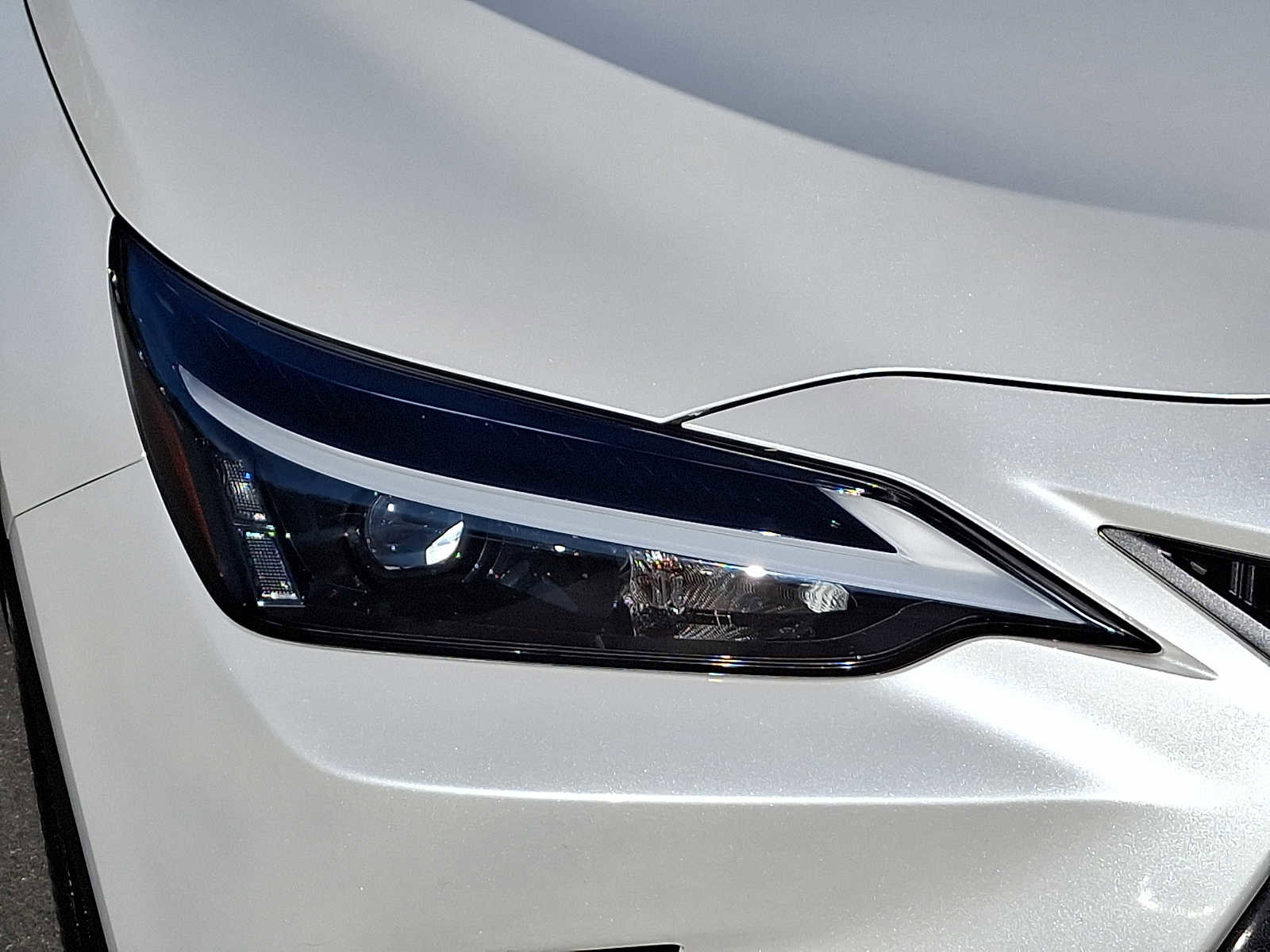 Used 2024 Lexus NX 250 FWD w/ Cold Area Package image 9