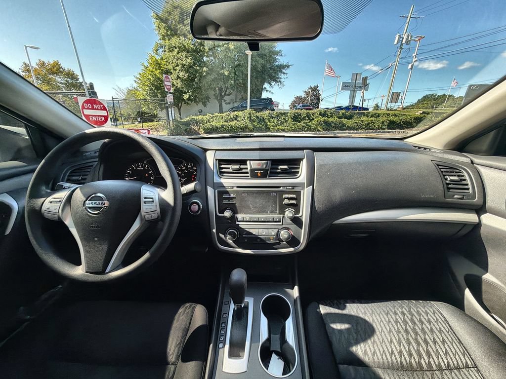 Used 2018 Nissan Altima 2.5 S w/ S Convenience Package FWD image 18