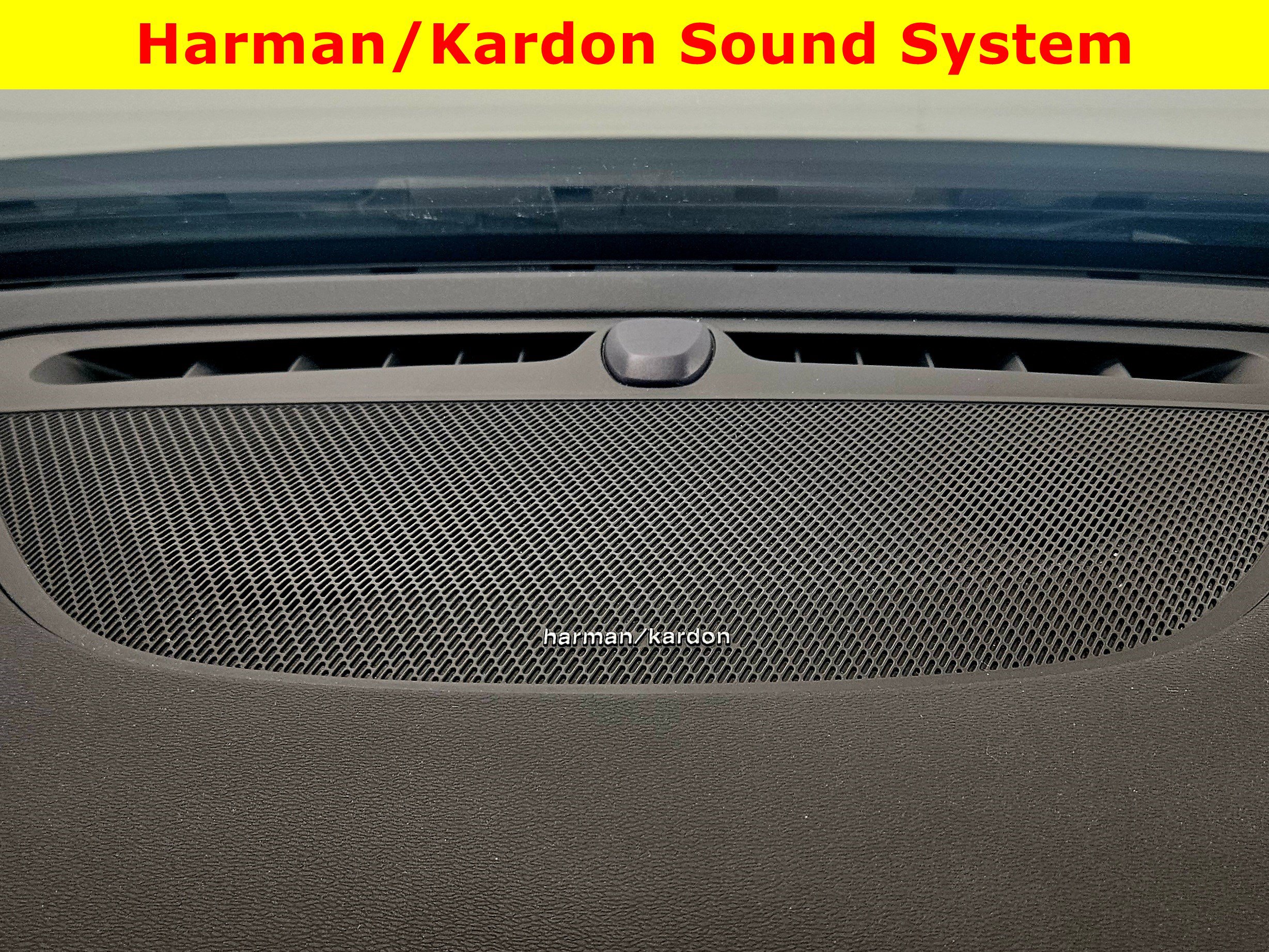 Used 2023 Volvo V60 B5 Cross Country Plus w/ Climate Package image 27