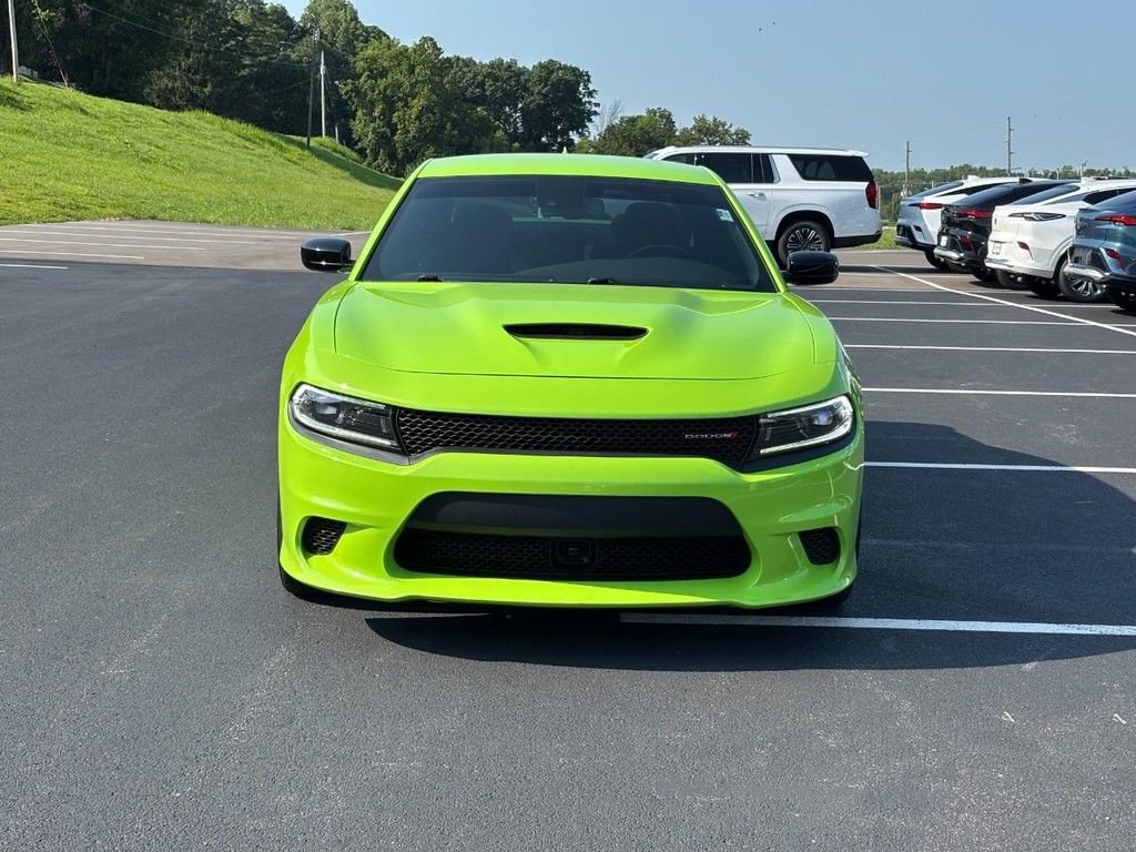Used 2023 Dodge Charger R/T w/ Technology Group RWD image 8