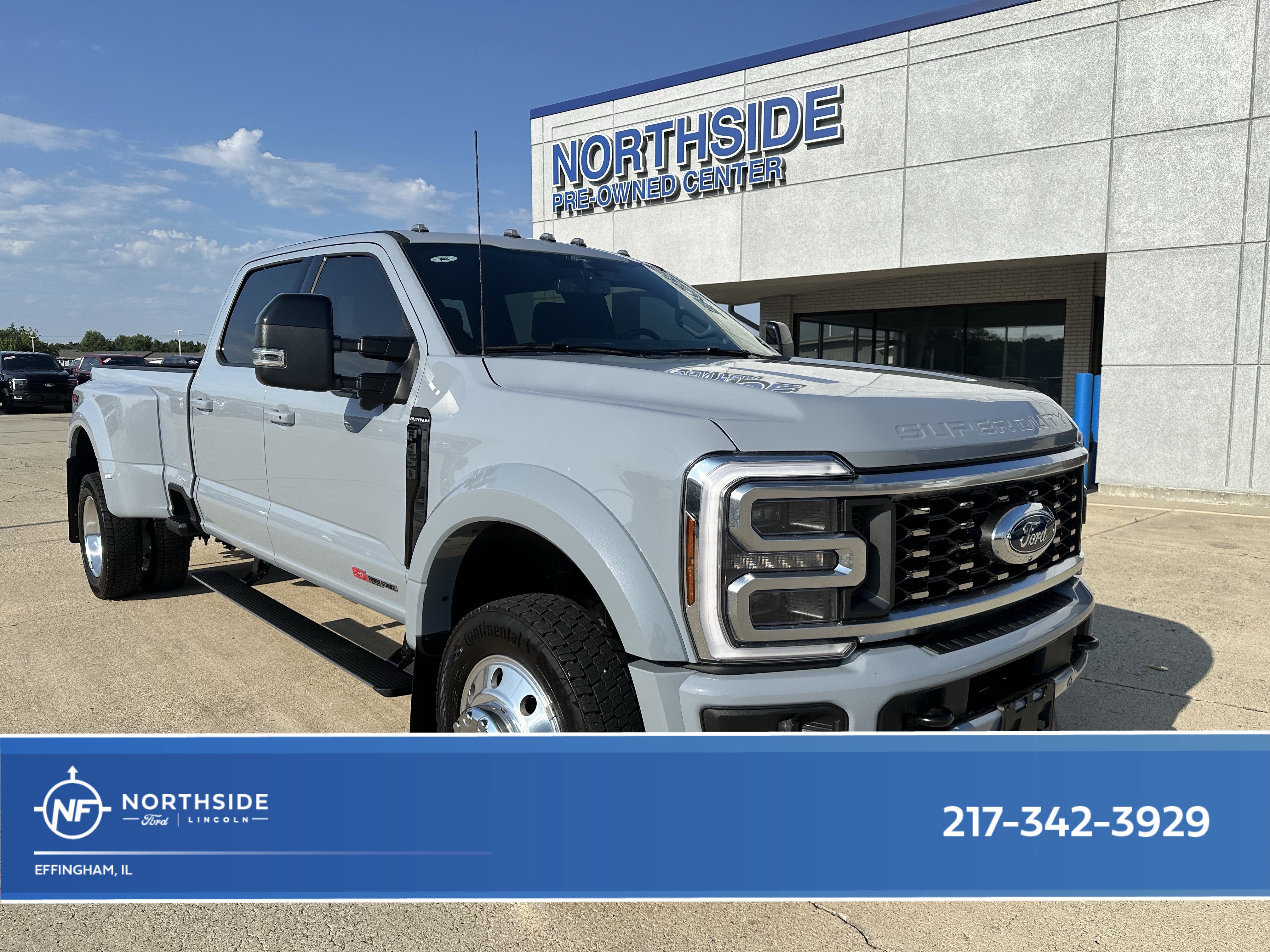 Used 2026 Ford F450 Platinum w/ FX4 Off-Road Package AWD/4WD image 1