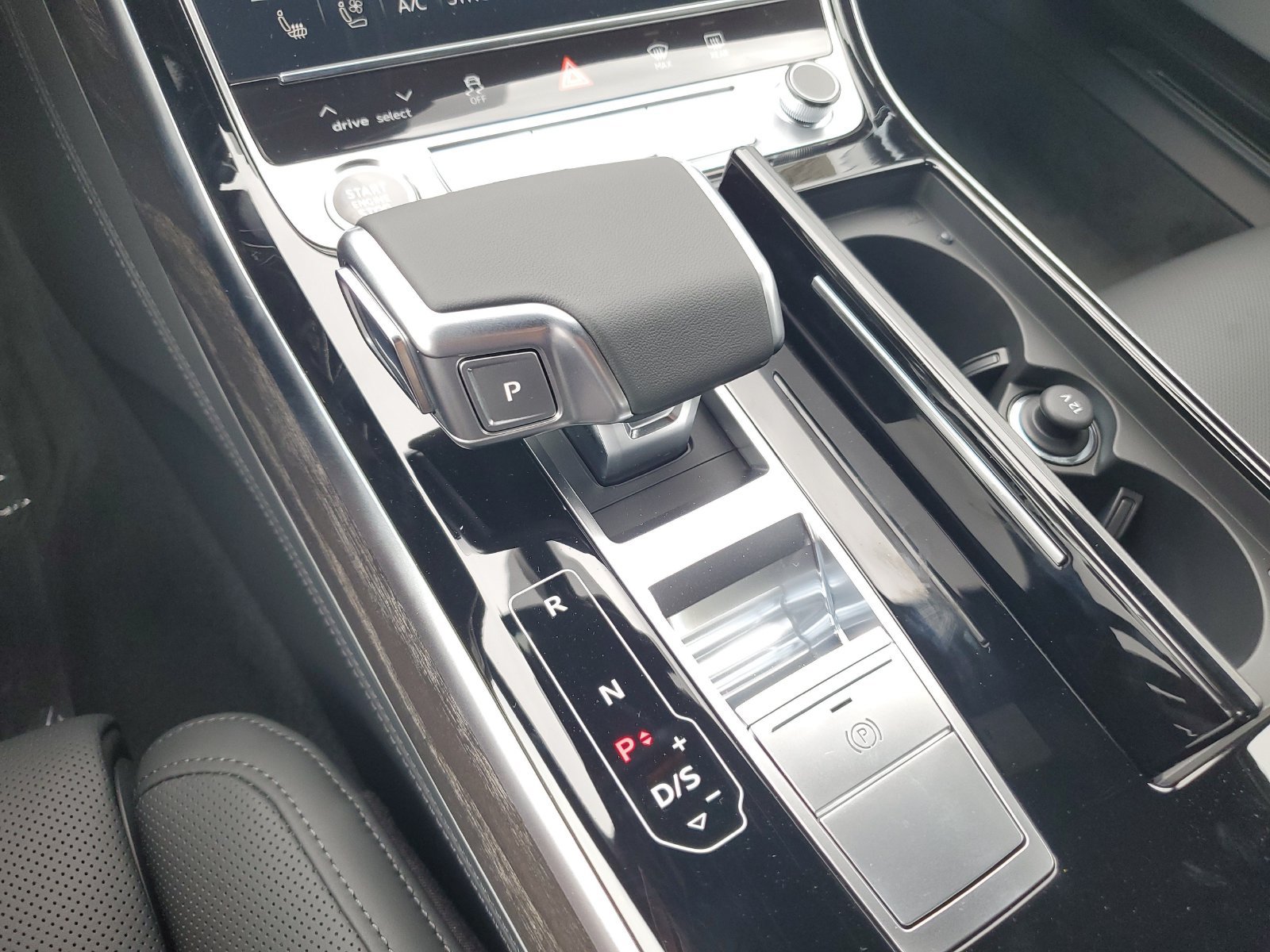 New 2026 Audi A8 L 3.0T AWD/4WD image 27