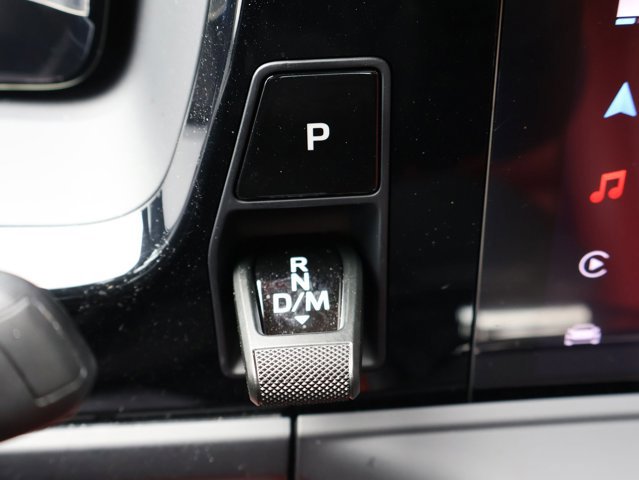 Used 2025 Porsche Panamera 4 image 17