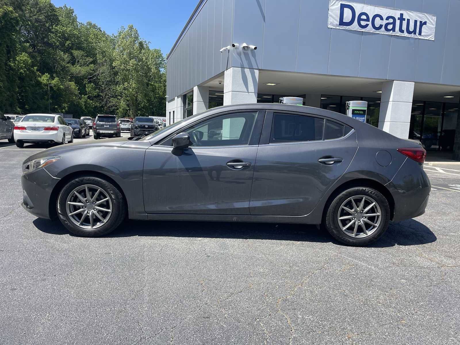 Used 2015 MAZDA MAZDA3 i Touring video 2