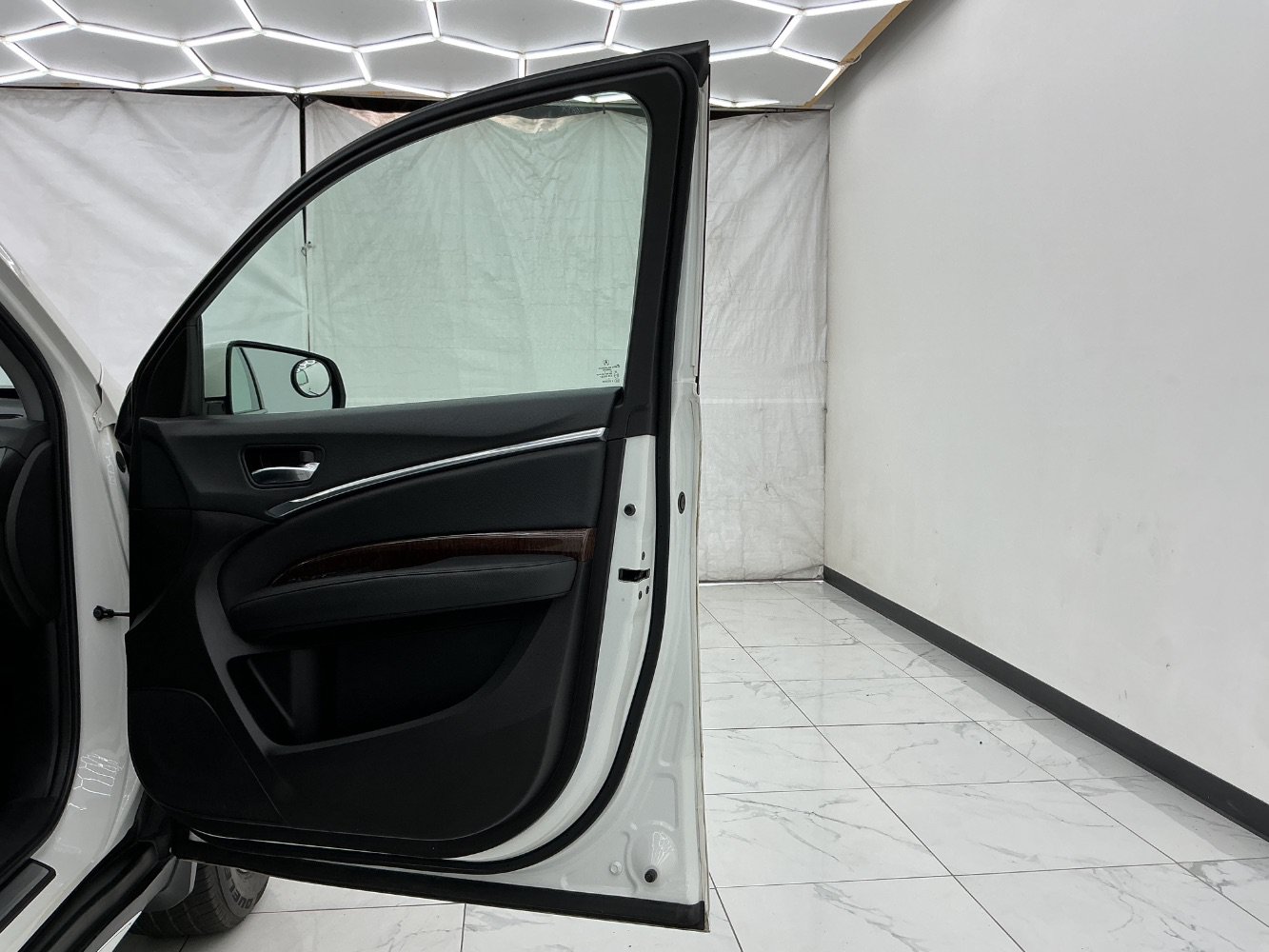 Used 2019 Acura MDX FWD image 19