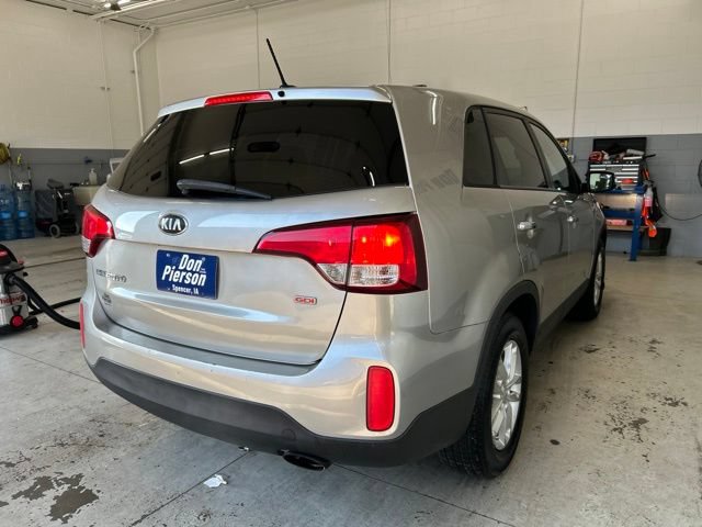 Used 2014 Kia Sorento LX FWD image 4