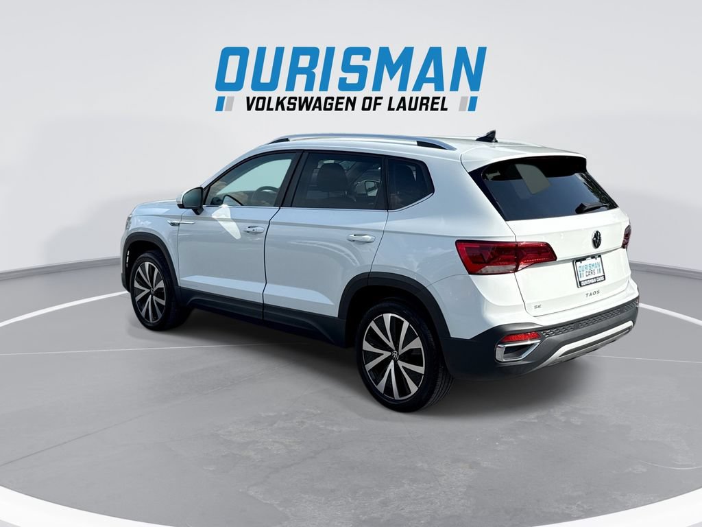 Used 2023 Volkswagen Taos SE FWD image 6